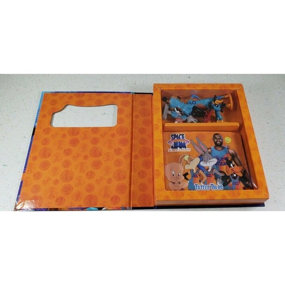 Space Jam A New Legacy Tattle Tales - 4 Figurines and Storybook Lebron James - Picture 7 of 12